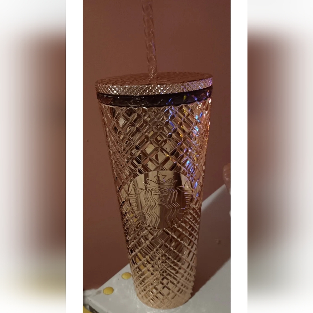 '23 Starbucks Limited Edition Rose Gold Metallic Plastic Cold Cup 24oz